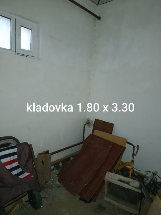 Xovlili uy sotiladi SROCHNA