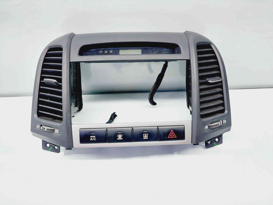 Grila aerisire centrala Hyundai Santa Fe 2 (CM) [Fabr 2005-2012] 9451