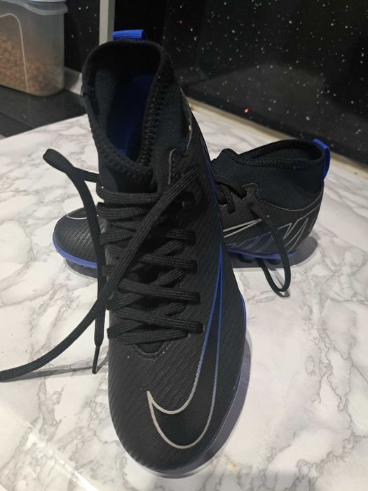 Детски футболни калеври