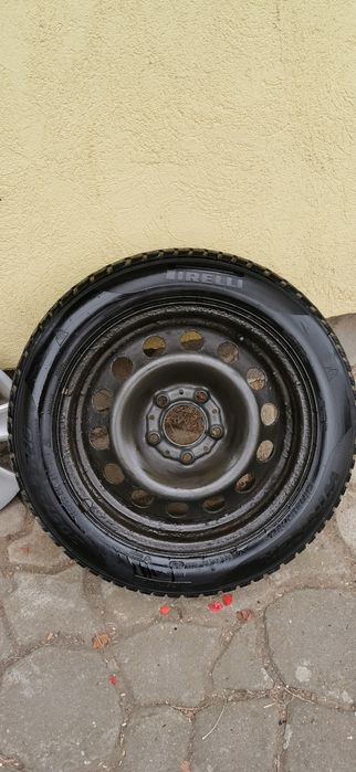 Anvelope iarnă PIRELLI CINTURATO 205 55 R16 cu jenti BMW