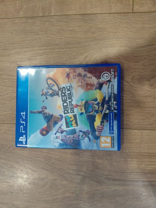 Ps 4  slim 5 контролера 5 игри