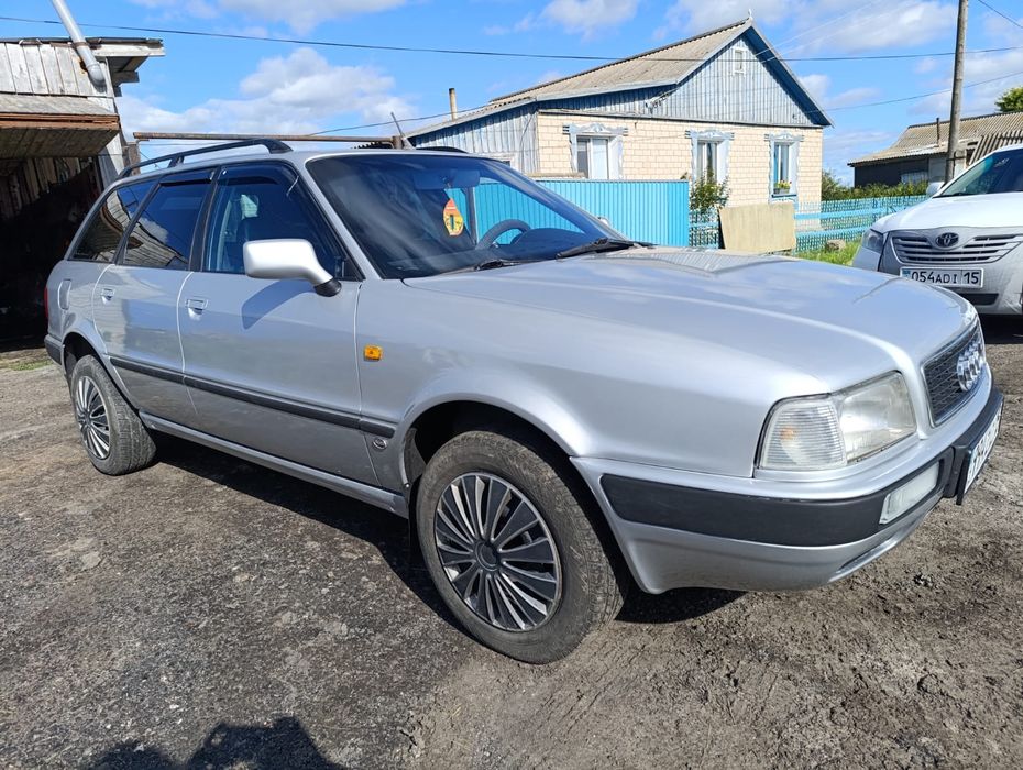 Продам Ауди Б4 универсал