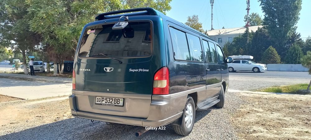 Мерседес истана микроавтобус