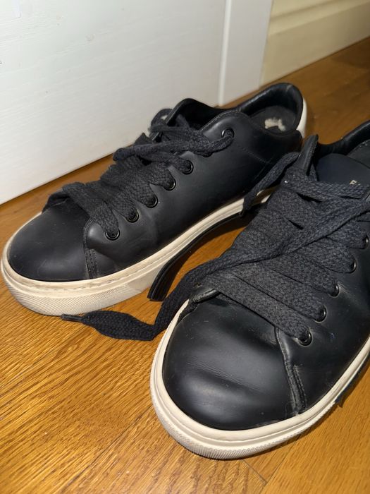 Furla adidasi, tenesi noi