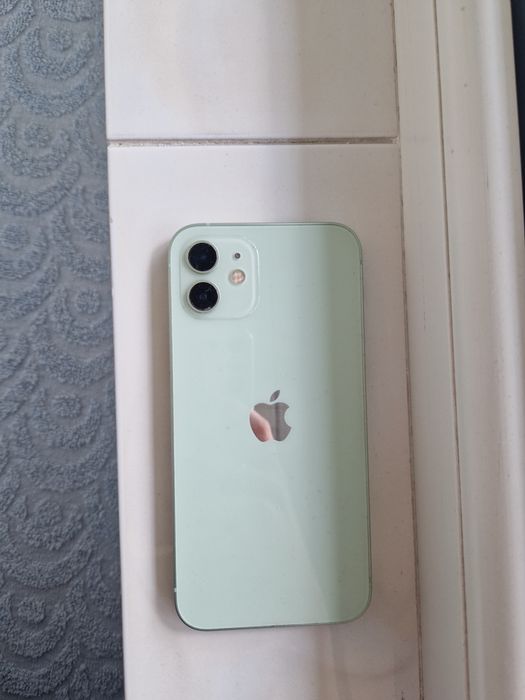 Vând IPHONE 12, 128 GB, în stare foarte bună