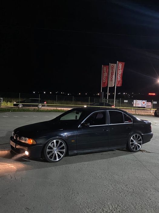 BMW 5 Series 2000 — imagine 2