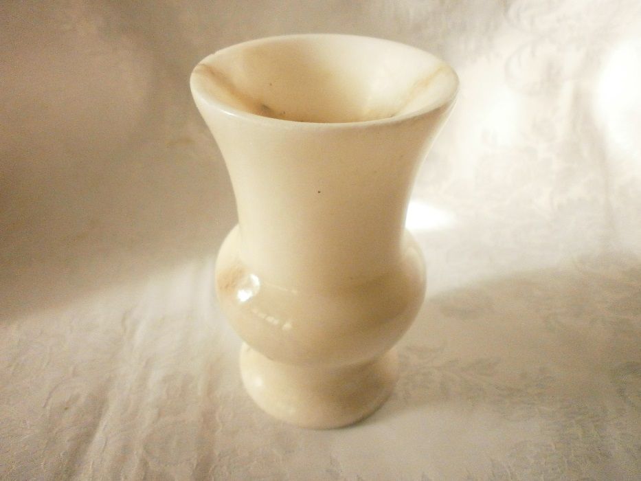 Стара Мраморна Вазичка