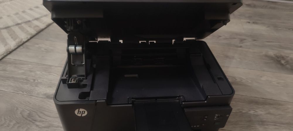 Не рабочий МФУ M125a