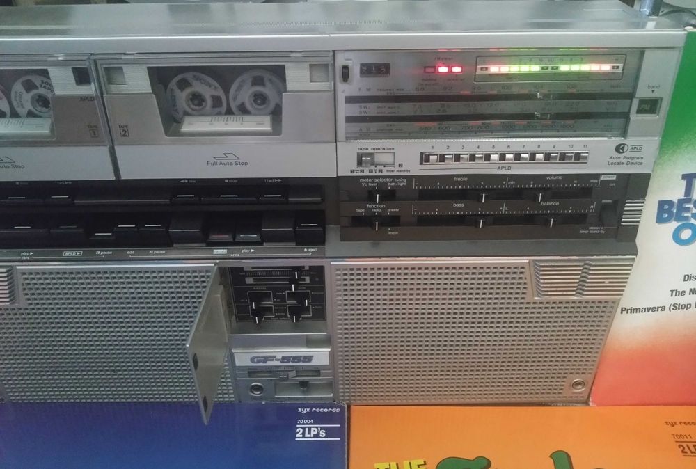 SHARP GF-555X Radio-Casetofon Stereo Radio-Tape Recorder