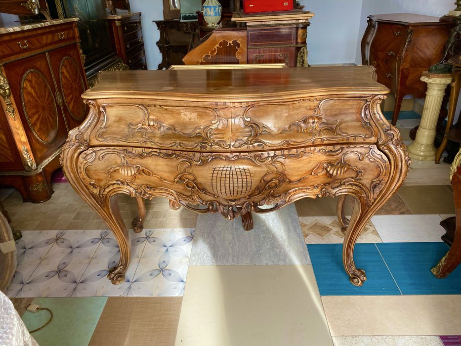 Comoda Vintage Lemn Masiv Sculptata Bombata