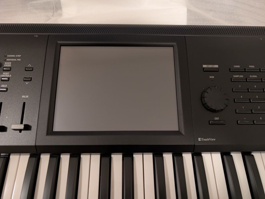Korg Kronos 3 61 клавиша.