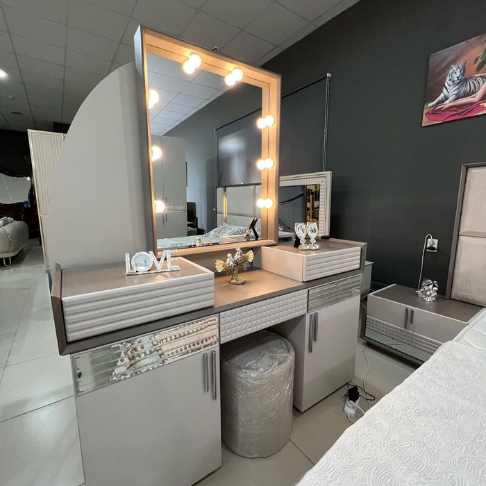 Спальный гарнитур - LINE