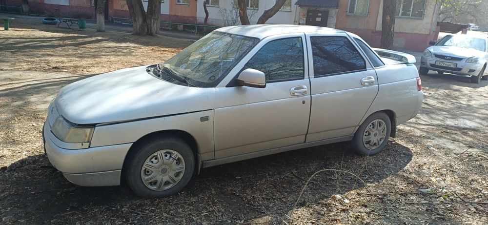 Продам ваз 2110 после ДТП