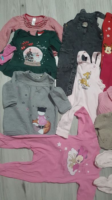 Lot hăinute bebe 6-12 luni 50 lei