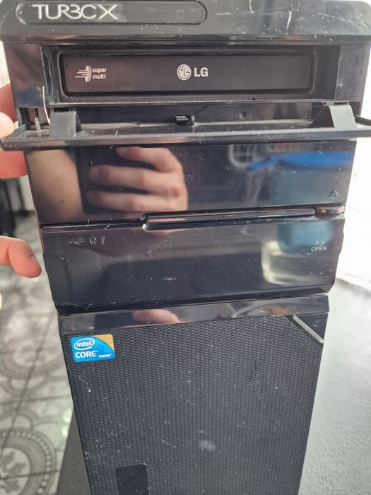 Настолен Компютър Купуван от Plesio