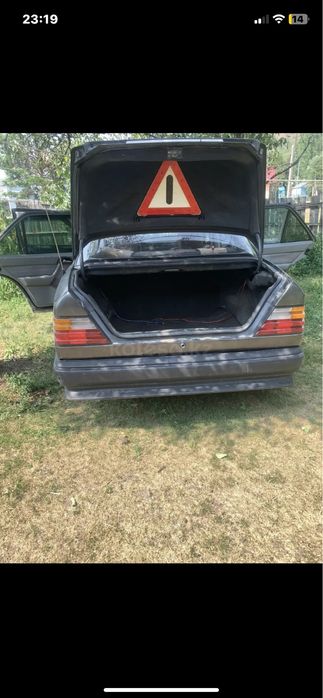 Мерседес 124 2,3