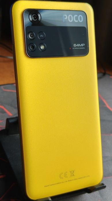 Продам смартфон POCO M4 Pro
