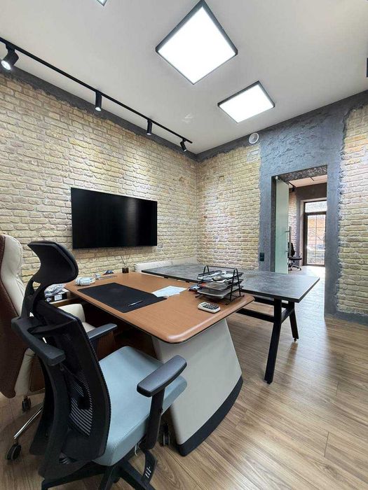 Аренда помещения, ЖК Барокко, Гидрометцентр 75 м² + 20 м² веранда