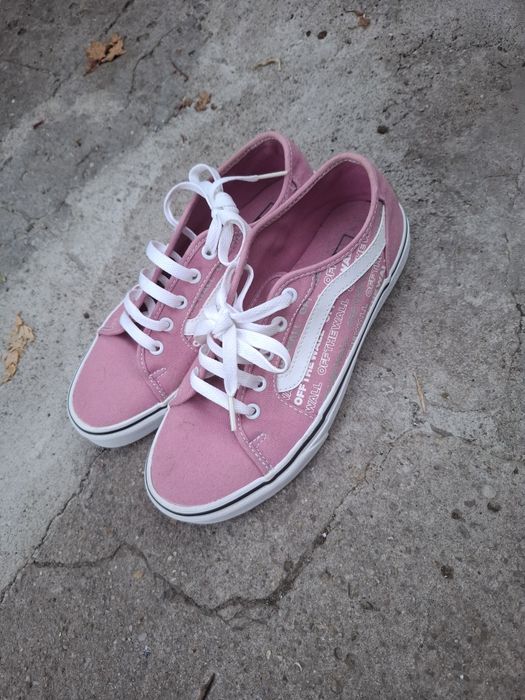Tenișii vans roz