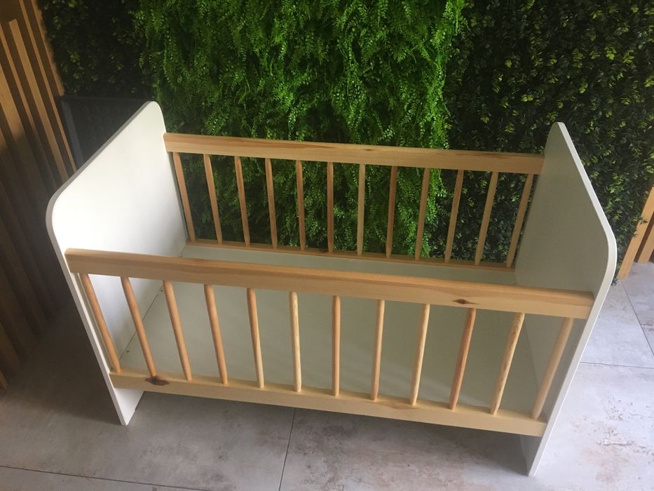 Бебешко легло | дървена кошара