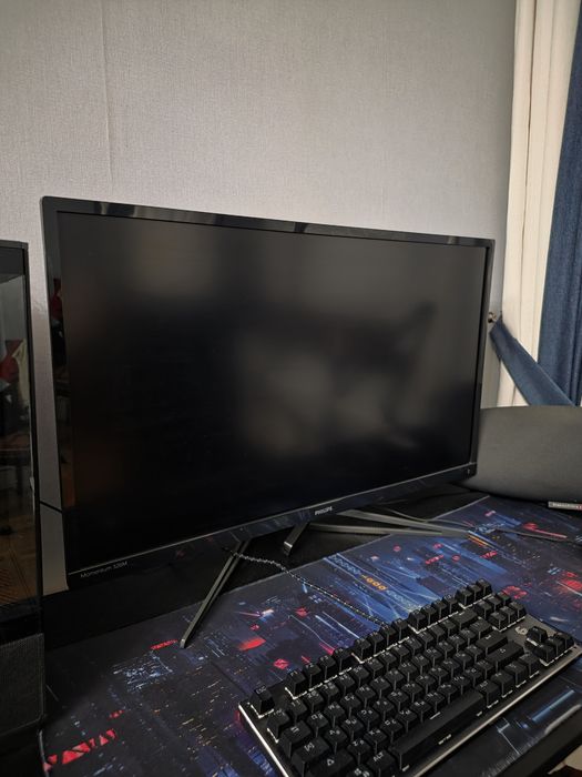 Монитор Philips 32 дюйма 4К
