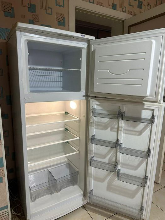 Холодильник б/у как новый