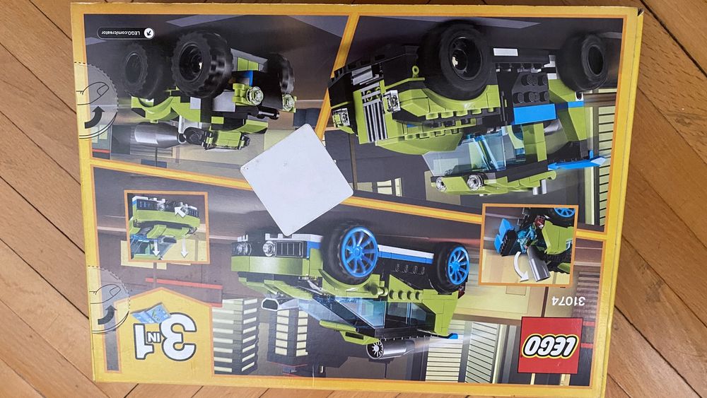 Vand Lego Creator masina de raliuri 31074