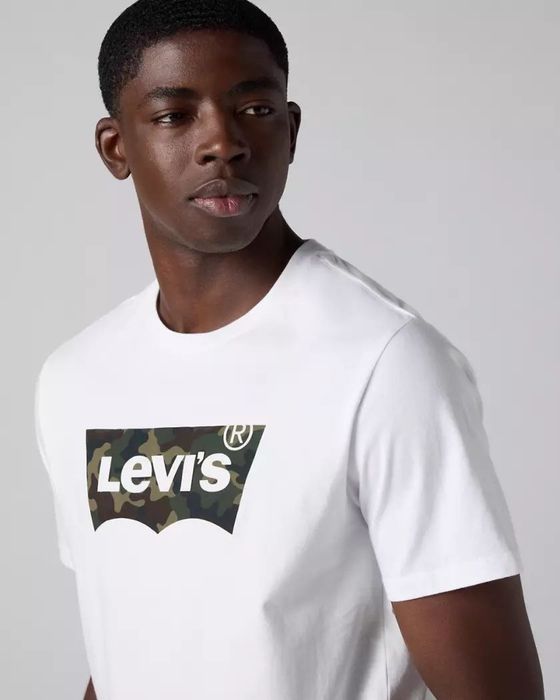 Футболка Levi's graphic camo shirt.L.