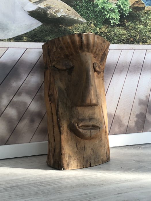 Sculptura deosebita in lemn