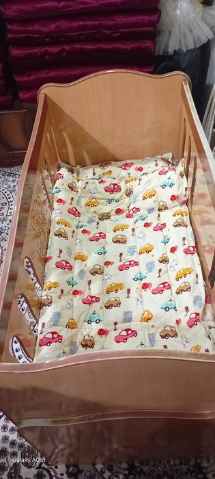 sotiladi 250000 min holat yaxshi