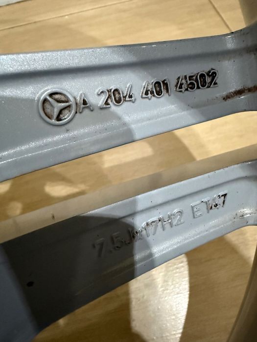 17 cola AMG. W 204