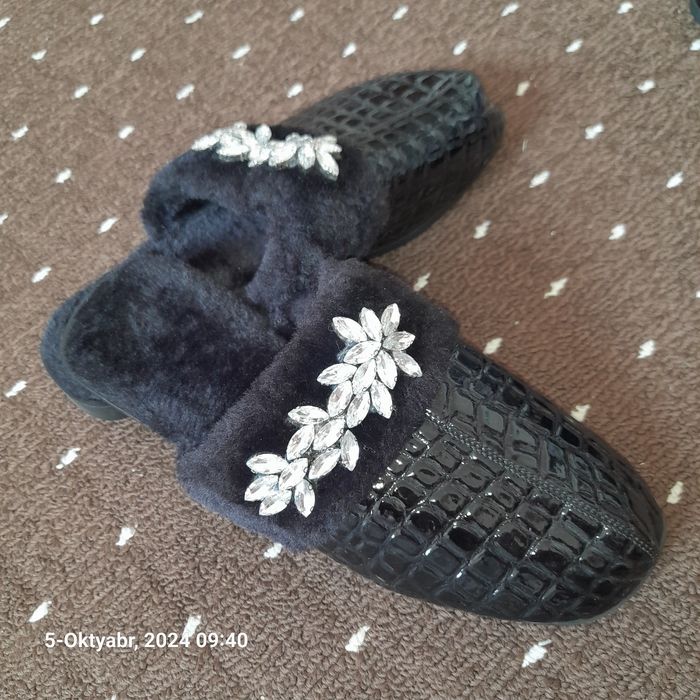 Turkiya mexli oyoq kiyim.