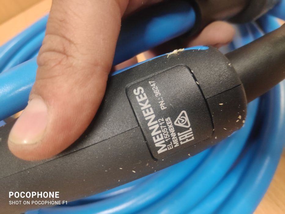 Кабел за зареждане от станция  Tesla model Y , X , 3