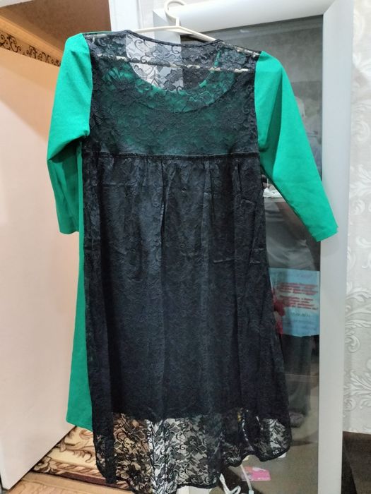 Продам платье зелёное