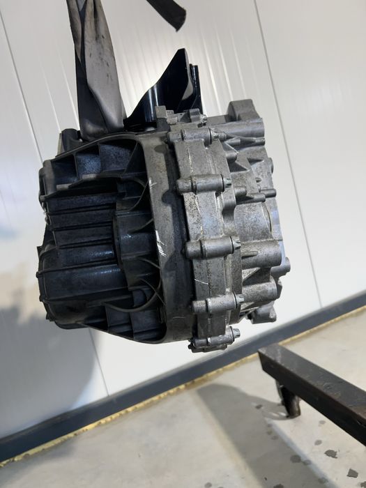 Cutie viteza 6+1 volskwagen transporter/caravell  t5 2.5tdi 2009 GWB