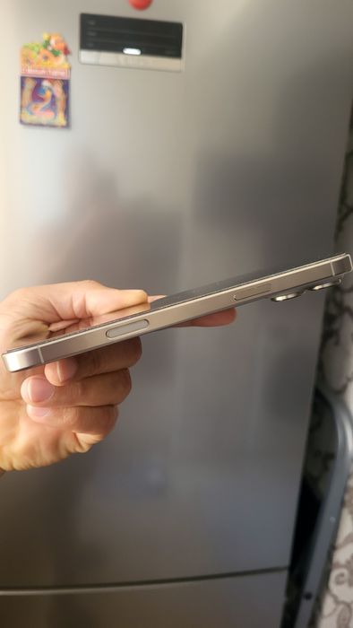 Обмен iPhone 16 pro max 256гб esim titanium