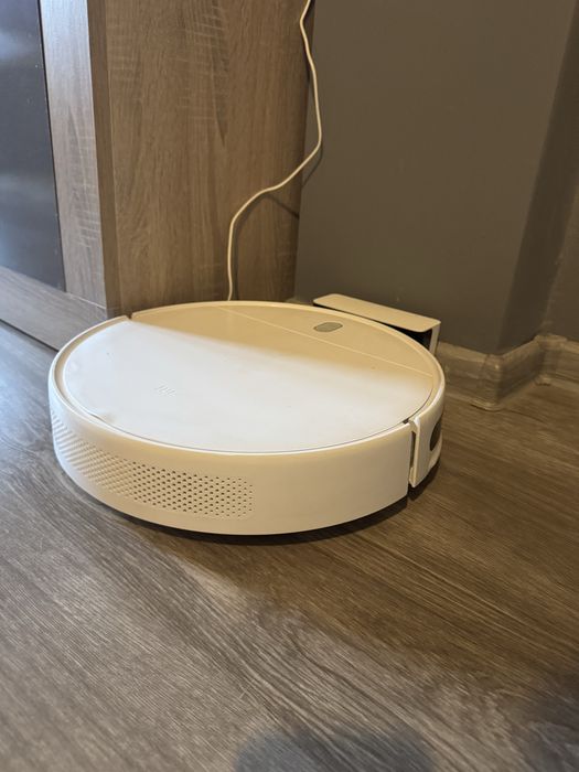 Xiaomi Mi Robot Vacuum-Mop Essentials