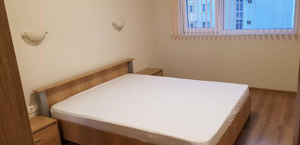 Дава се под наем Двустаен апартамент в Бургас, Меден рудник - зона В - 55 кв.м за 306 € - Снимка #2