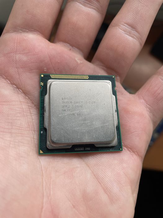 Почти собранный компьютер