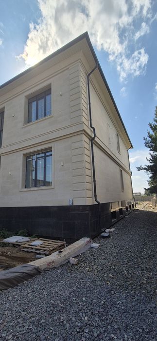 Монтаж гранита и травертина