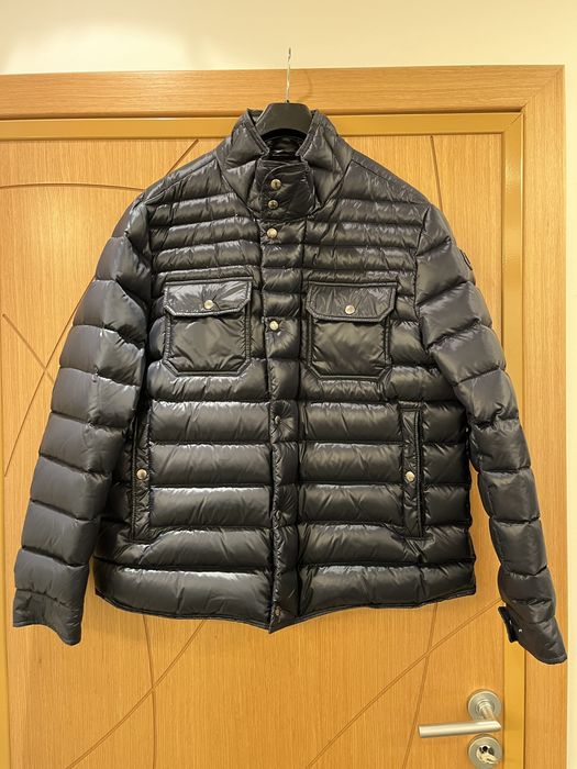 Мъжко яке Moncler