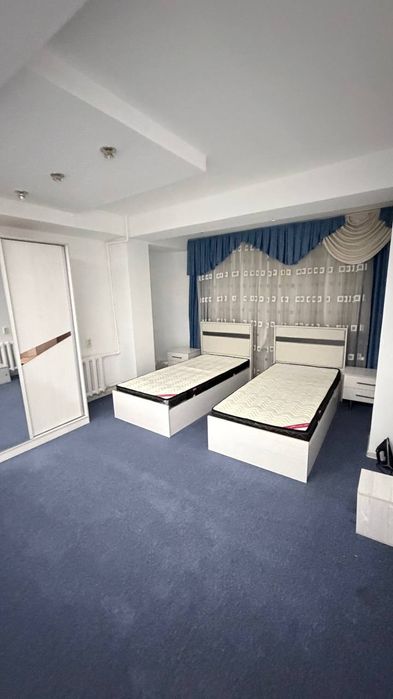 Chorsu Qoratosh Samarqand darvoza 100m2