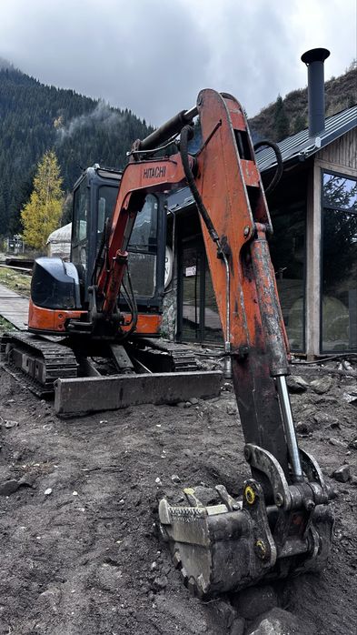 Продам миниэкскаватор HITACHI 35U