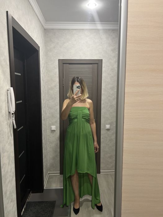 Продам нарядное платье