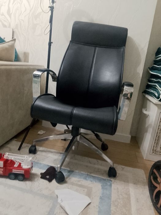 Кресло сатылады .