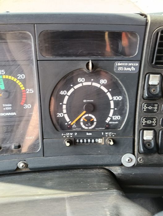 Vând camion 4x4 basculabil