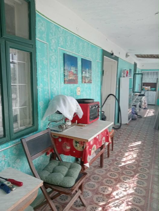 casa de vanzare Checea.