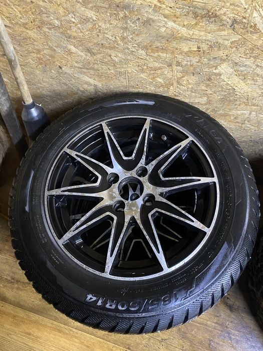 Продам  Титаны на 14