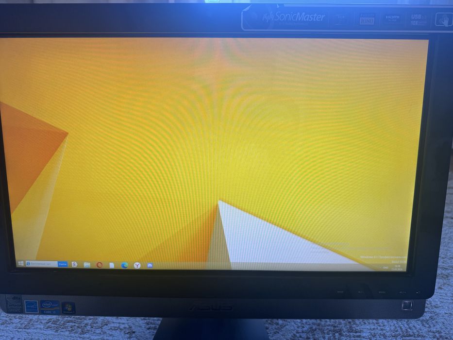 Продается моноблок ASUS ET2210