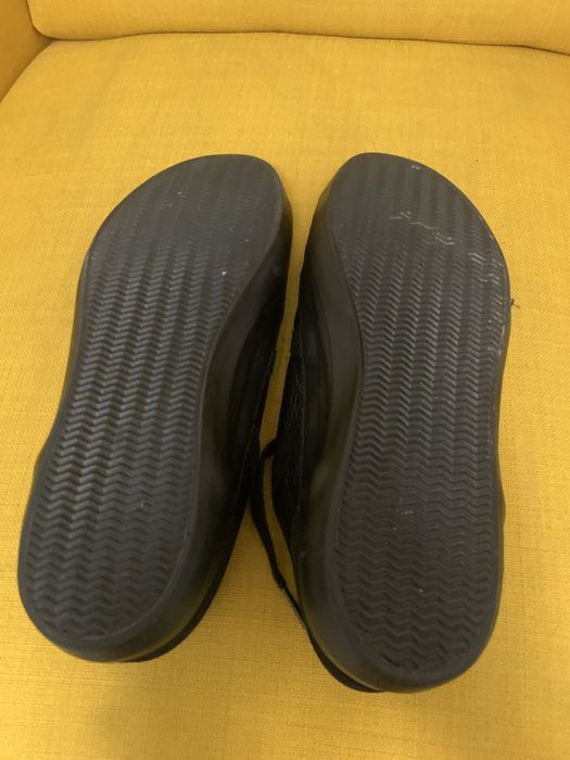 Tenisi lacoste in stare perfecta